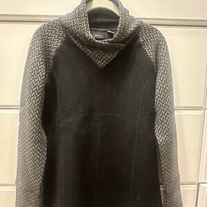 Marmot Black and Gray Knit Sweater